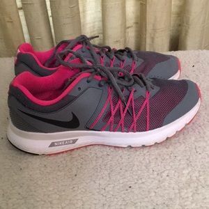 Nike Air Relentless 6 Running Sneakers Sz 7